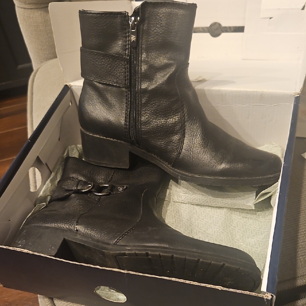 Anne Klein Black Ankle Booties with Side Zipper